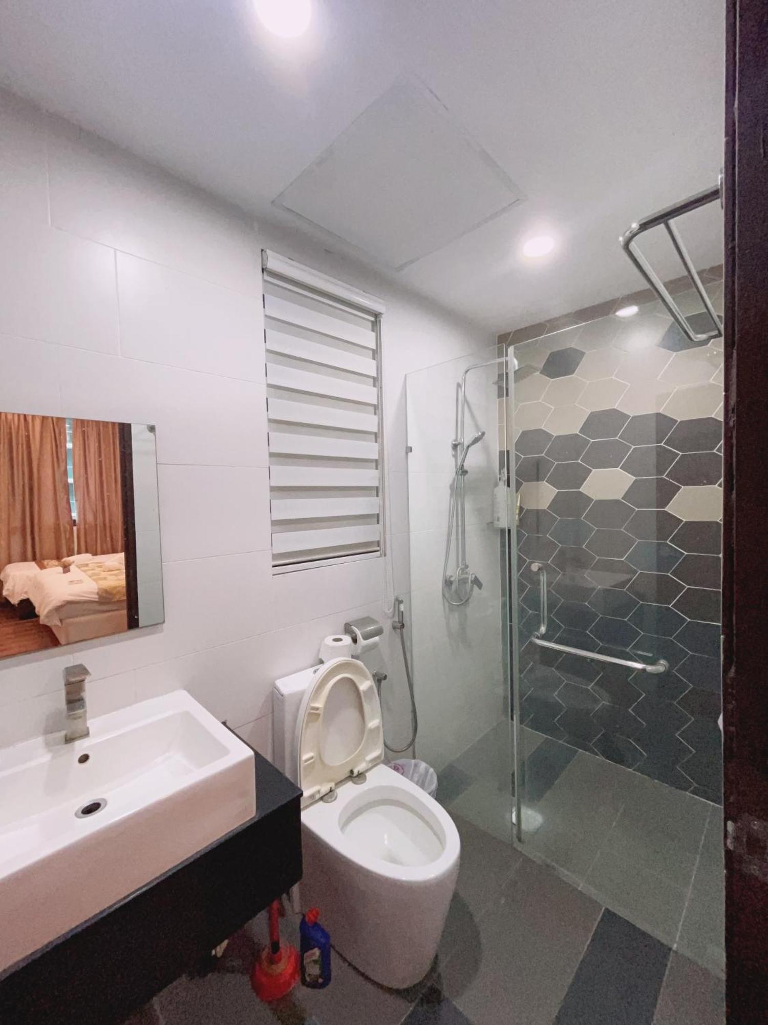 Apartment Vivacity Megamall Jazz 1 ,2-8 Pax , 3 Br *