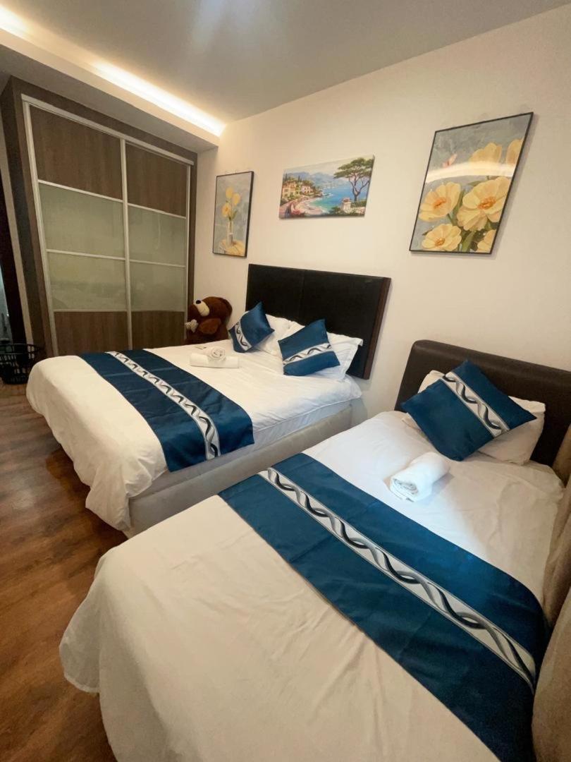 Apartment Vivacity Megamall Jazz 1 ,2-8 Pax , 3 Br