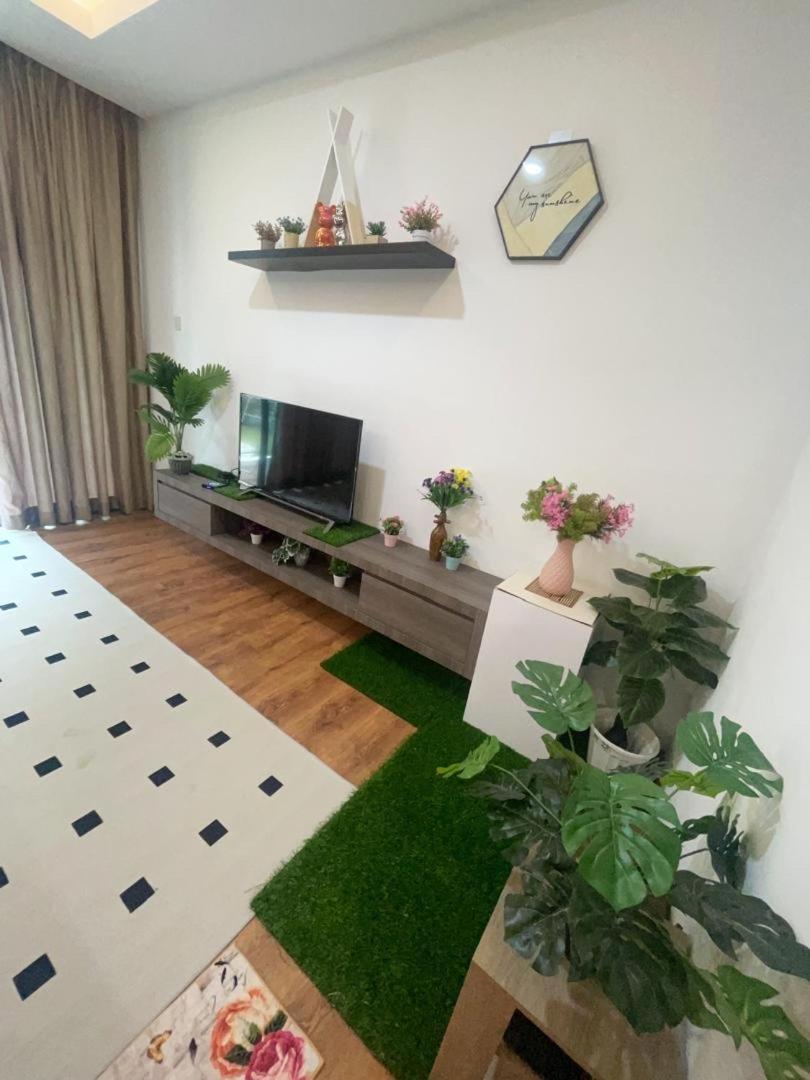 Vivacity Megamall Jazz 1 ,2-8 Pax , 3 Br