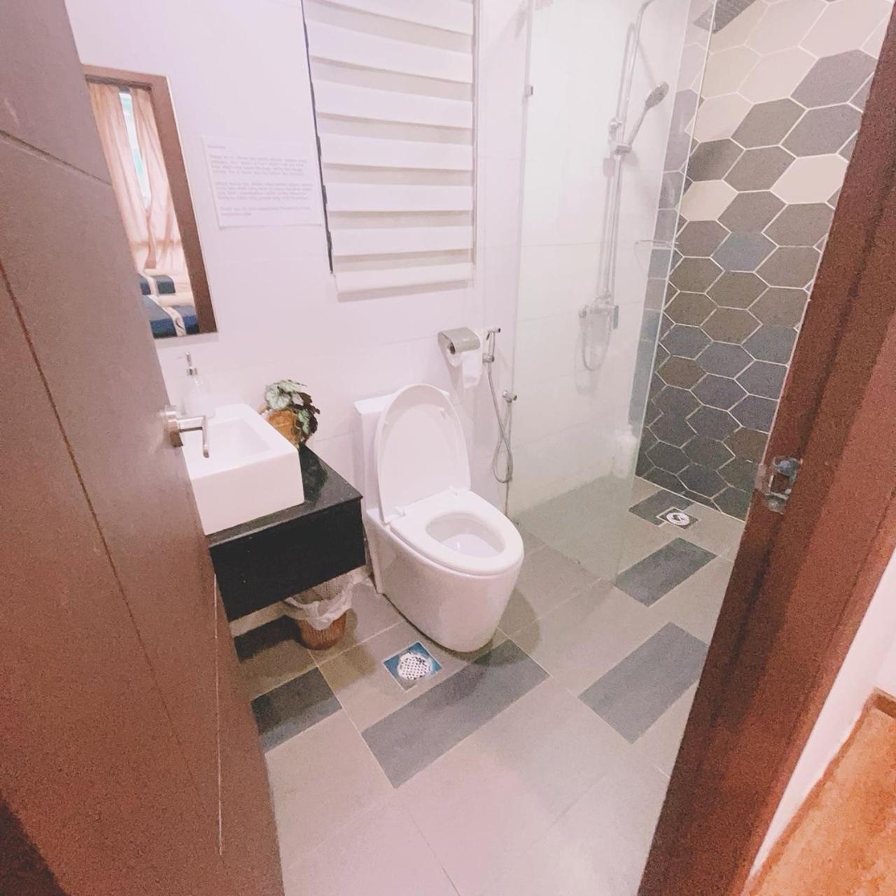 Apartment Vivacity Megamall Jazz 1 ,2-8 Pax , 3 Br Kuching